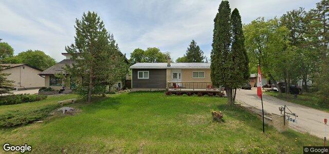 Larawan ng 304 Almey Avenue sa Winnipeg, Manitoba