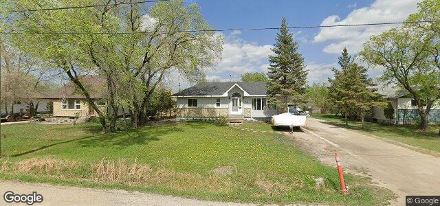 Larawan ng 321 Almey Avenue sa Winnipeg, Manitoba