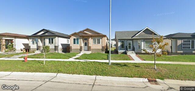 Larawan ng 51 Philip Lee Drive sa Winnipeg, Manitoba