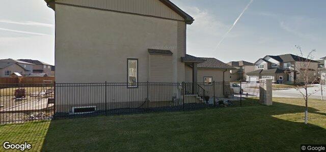 Larawan ng 61 Larry Vickar Drive W sa Winnipeg, Manitoba