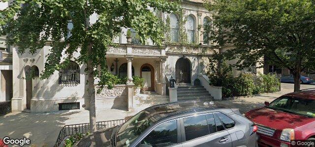 Larawan ng 40 Riverside Drive sa Winnipeg, Manitoba