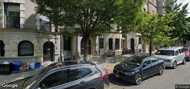 Larawan ng 42 Riverside Drive sa Winnipeg, Manitoba