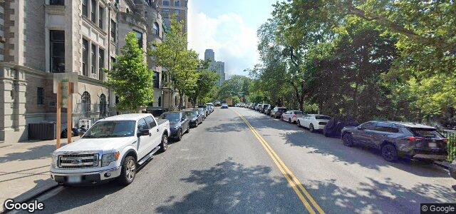 Larawan ng 47 Riverside Drive sa Winnipeg, Manitoba