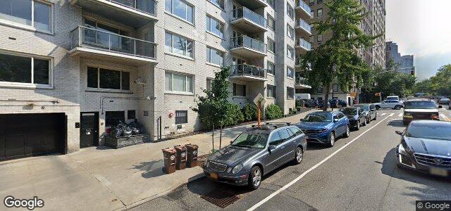 Larawan ng 60 Riverside Drive sa Winnipeg, Manitoba