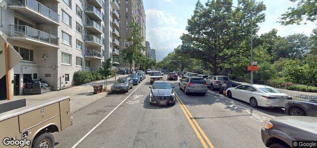 Larawan ng 65 Riverside Drive sa Winnipeg, Manitoba