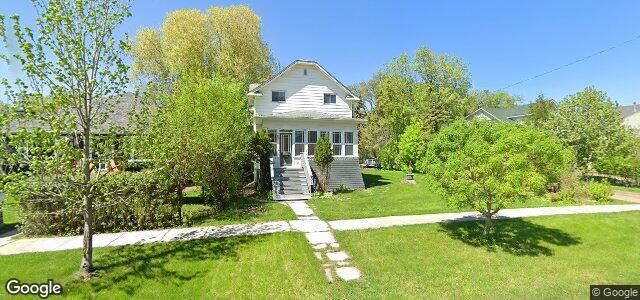 Photo of 731 Somerset Avenue in Winnipeg, Manitoba