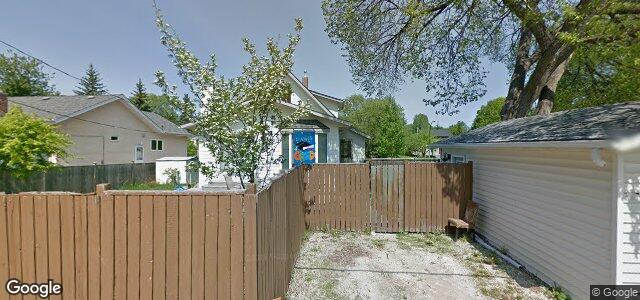 Larawan ng 802 North Drive sa Winnipeg, Manitoba