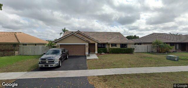 Larawan ng 830 Somerset Avenue sa Winnipeg, Manitoba