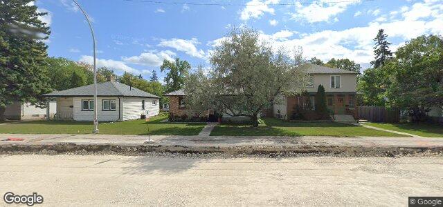Larawan ng 860 Jubilee Avenue sa Winnipeg, Manitoba