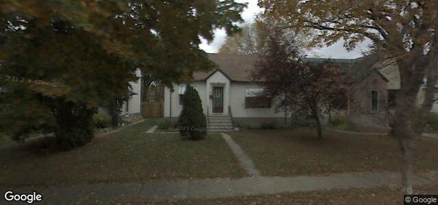 Larawan ng 911 Waterford Avenue sa Winnipeg, Manitoba