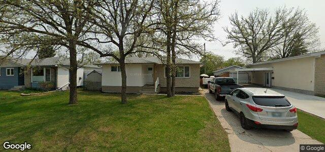 Larawan ng 10 Wakefield Bay sa Winnipeg, Manitoba