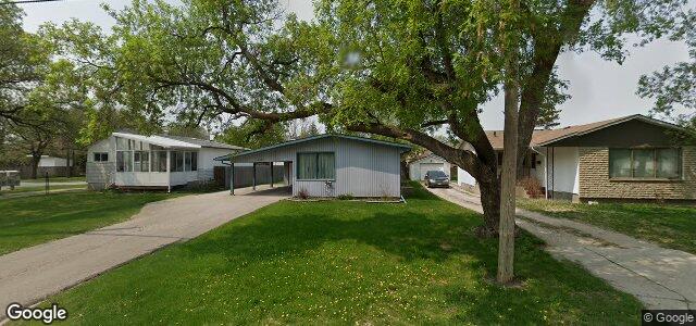 Larawan ng 101 St Michael Road sa Winnipeg, Manitoba