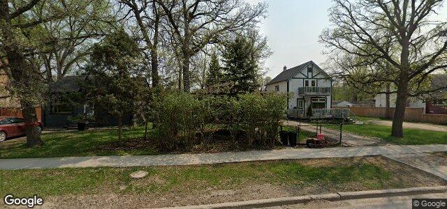 Larawan ng 102 St Vital Road sa Winnipeg, Manitoba