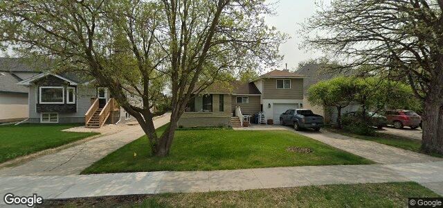 Larawan ng 106 Moore Avenue sa Winnipeg, Manitoba