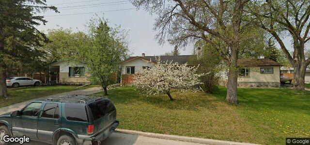 Larawan ng 111 Arden Avenue sa Winnipeg, Manitoba