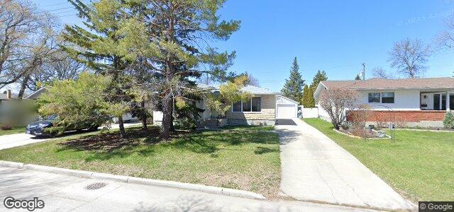 Larawan ng 121 Arden Avenue sa Winnipeg, Manitoba