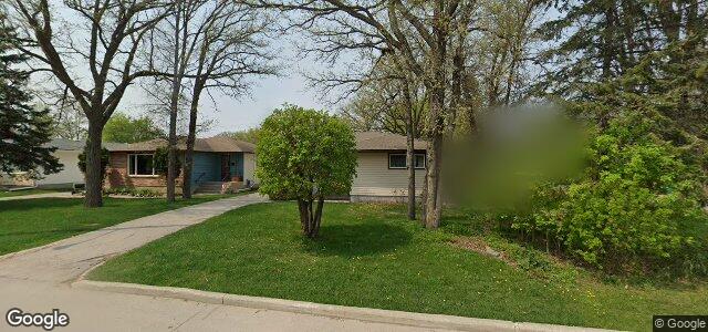 Larawan ng 131 Arden Avenue sa Winnipeg, Manitoba