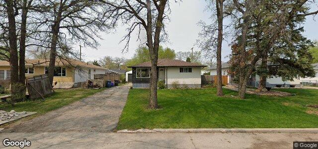 Larawan ng 17 Wakefield Bay sa Winnipeg, Manitoba