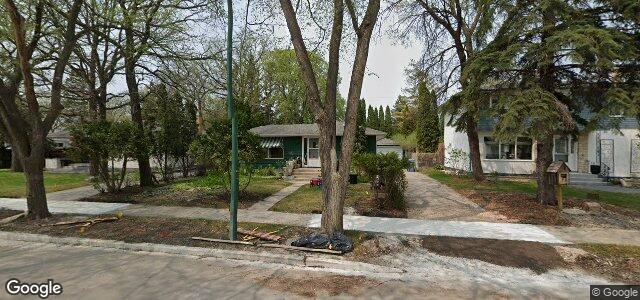 Larawan ng 185 Moore Avenue sa Winnipeg, Manitoba