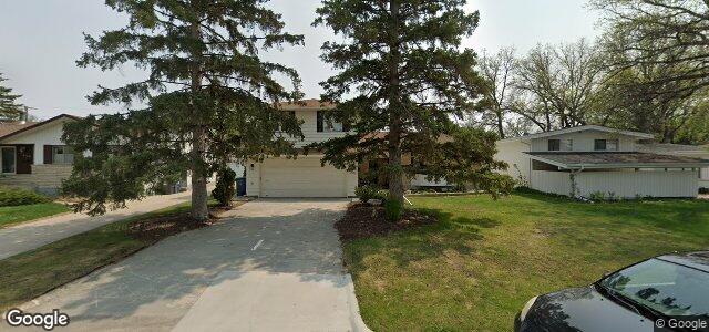 Photo of 218 Parkville Bay in Winnipeg, Manitoba