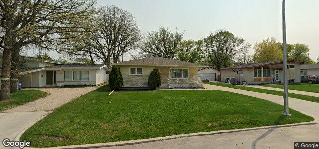 Photo of 224 Parkville Bay in Winnipeg, Manitoba