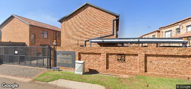 Larawan ng 33 St Michael Road sa Winnipeg, Manitoba