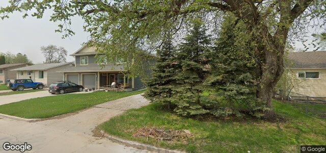 Larawan ng 74 St Vital Road sa Winnipeg, Manitoba