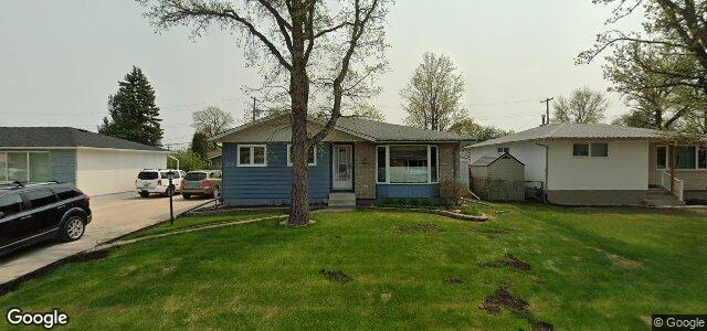 Larawan ng 8 Wakefield Bay sa Winnipeg, Manitoba