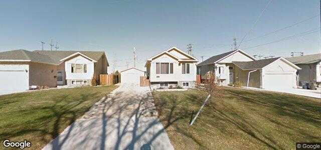 Larawan ng 111 Larche Avenue W sa Winnipeg, Manitoba