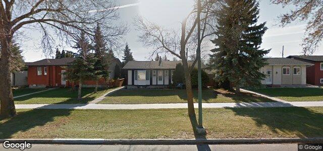 Photo of 114 Larche Avenue W in Winnipeg, Manitoba