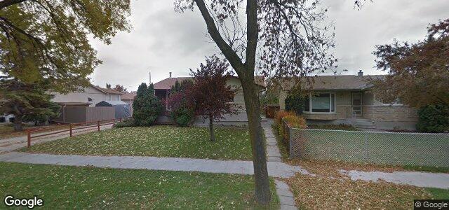 Larawan ng 126 Thom Avenue W sa Winnipeg, Manitoba