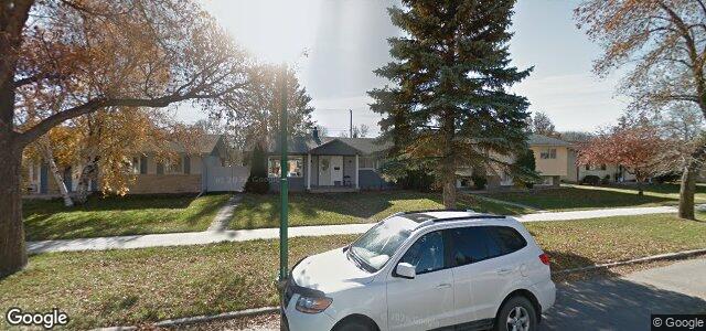 Larawan ng 130 Larche Avenue W sa Winnipeg, Manitoba