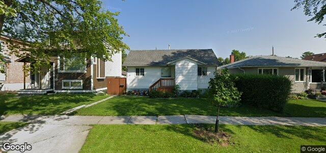 Photo of 131 Harold Avenue W in Winnipeg, Manitoba