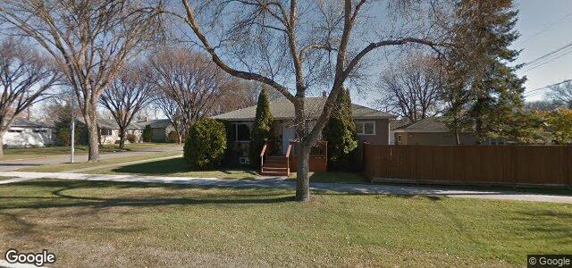 Larawan ng 136 Edward Avenue W sa Winnipeg, Manitoba