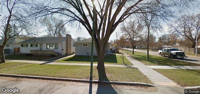 Photo of 136 Newman Avenue W in Winnipeg, Manitoba