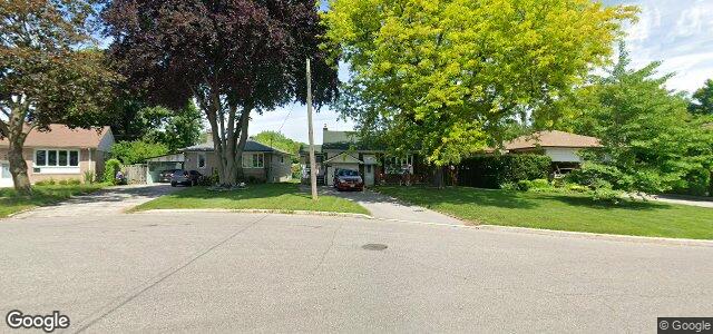 Larawan ng 14 Kootenay Crescent sa Winnipeg, Manitoba