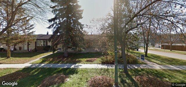 Larawan ng 142 Larche Avenue W sa Winnipeg, Manitoba