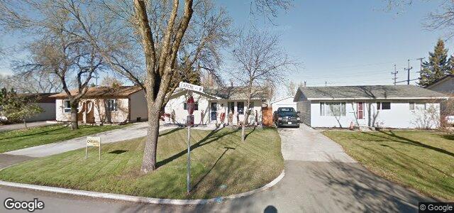 Larawan ng 147 Larche Avenue W sa Winnipeg, Manitoba