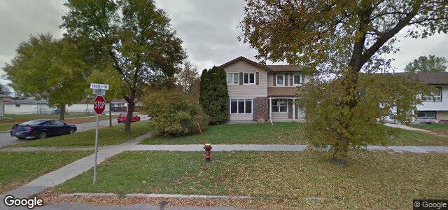 Larawan ng 149 Thom Avenue W sa Winnipeg, Manitoba