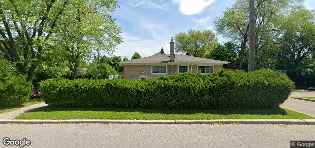 Larawan ng 15 Kootenay Crescent sa Winnipeg, Manitoba