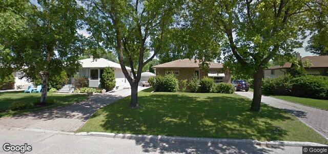 Larawan ng 16 Cloverdale Crescent sa Winnipeg, Manitoba
