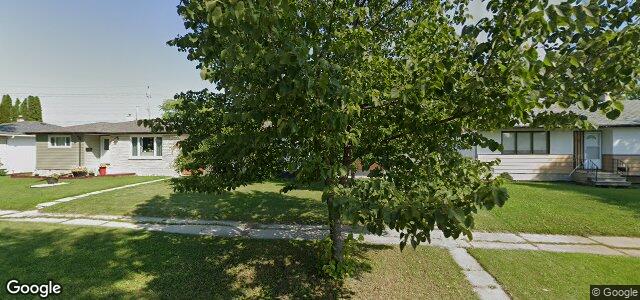 Larawan ng 19 Whiteshell Avenue sa Winnipeg, Manitoba