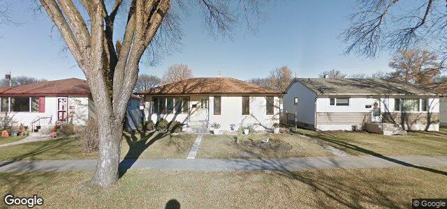 Larawan ng 207 Newman Avenue W sa Winnipeg, Manitoba