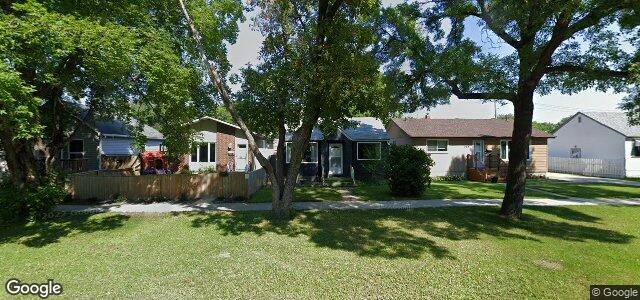 Larawan ng 213 Kildare Avenue W sa Winnipeg, Manitoba