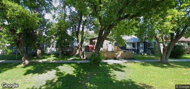 Larawan ng 215 Kildare Avenue W sa Winnipeg, Manitoba