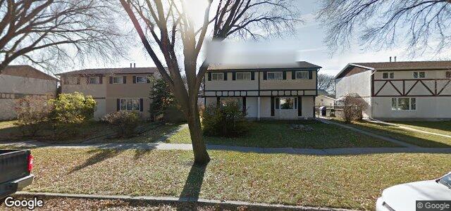 Larawan ng 216 Thom Avenue W sa Winnipeg, Manitoba