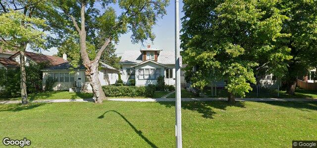 Larawan ng 221 Kildare Avenue W sa Winnipeg, Manitoba