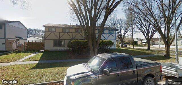 Larawan ng 230 Thom Avenue W sa Winnipeg, Manitoba