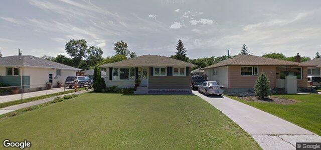 Larawan ng 28 Cloverdale Crescent sa Winnipeg, Manitoba