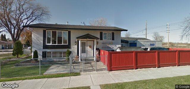 Larawan ng 3 Whiteshell Avenue sa Winnipeg, Manitoba